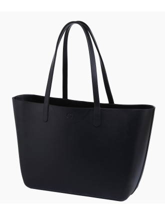 O bag Icon Nero svart shoppingväska i lätt EVA-material med långa handtag. Framsida